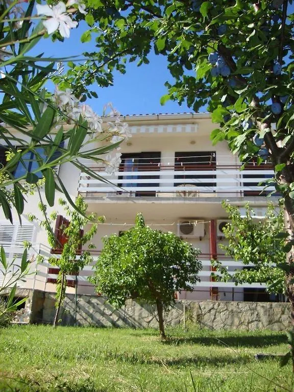 Apartment In Cres With Balcony, Ac, Wifi, Washing Machine 4249-3