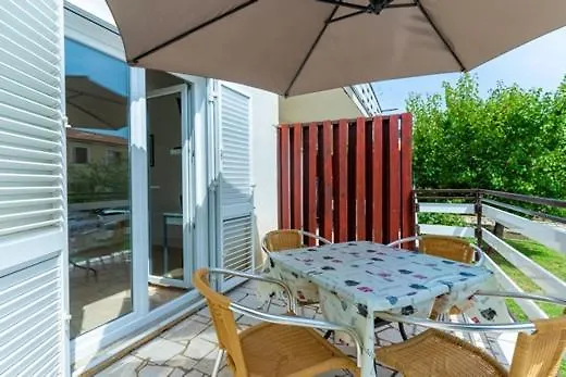 Apartment In Cres With Balcony, Ac, Wifi, Washing Machine 4249-3