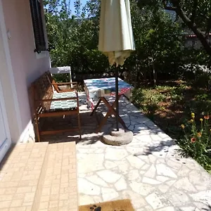 Vitkovic Cres