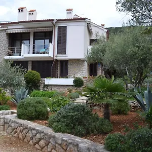 Palma & Pino Apartman